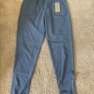 Albion Fit Light Blue Chambray Jetsetters